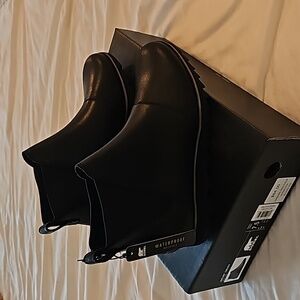 Brand new Sorel boots